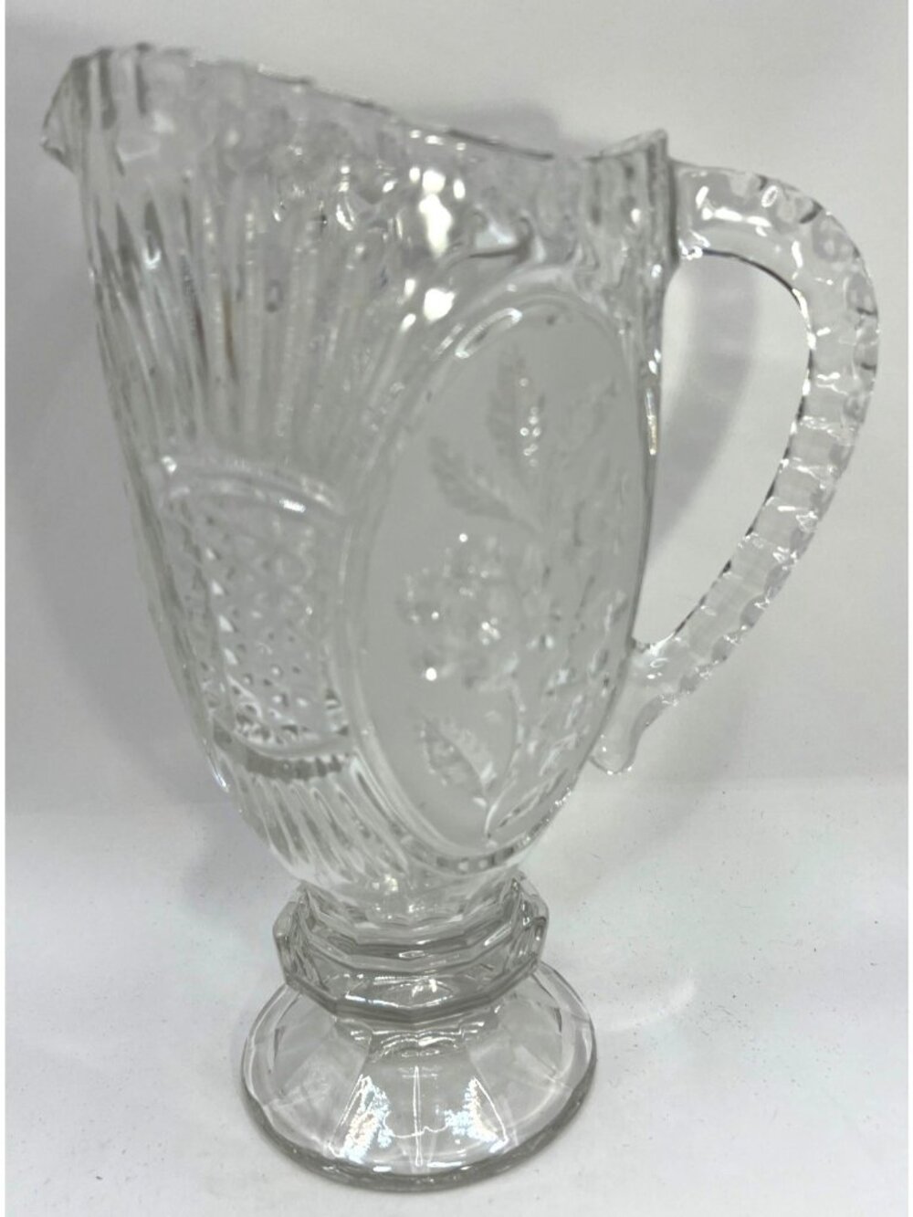 Vtg Zajecar 24% Lead Crystal Embossed Floral 24 oz Pitcher